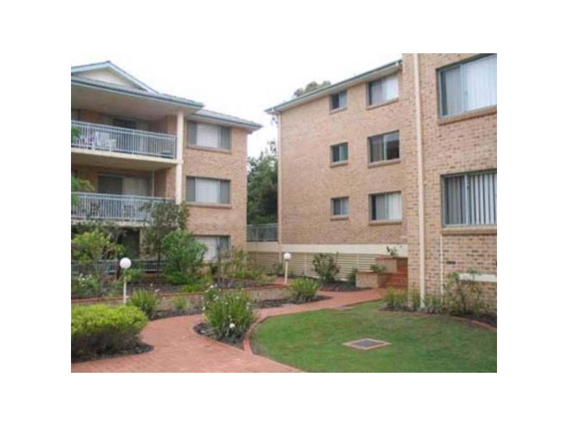 2/52 Linden Street, Sutherland NSW 2232