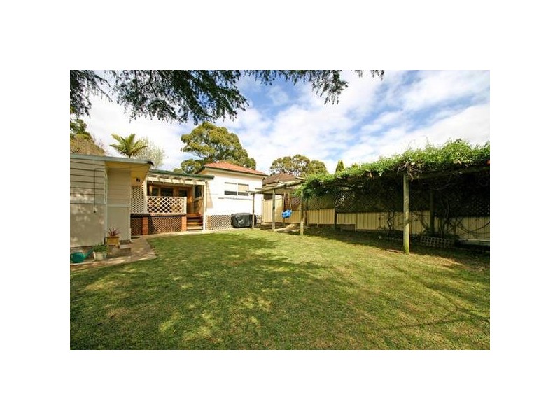 39 Yamba Road, Como NSW 2226