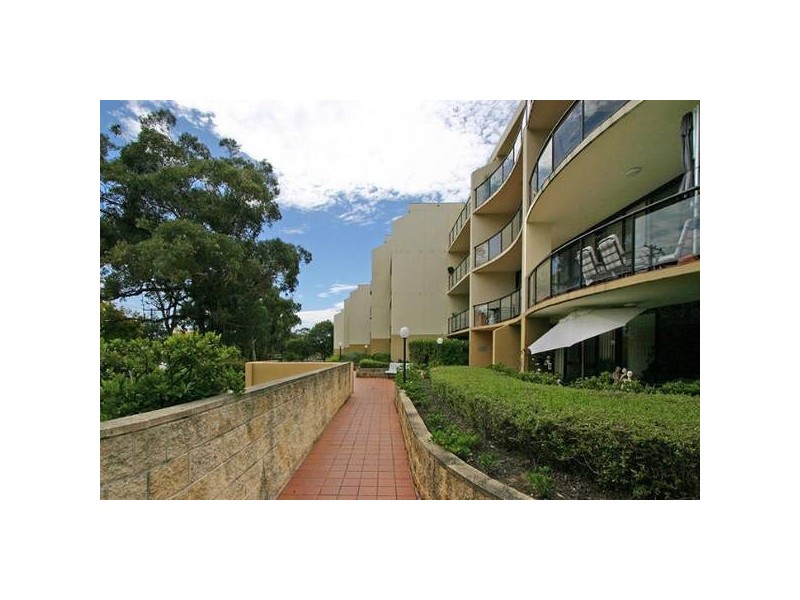 8A/2B Mowbray Street, Sylvania NSW 2224