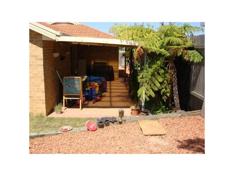 21B Waratah Street, Kirrawee NSW 2232