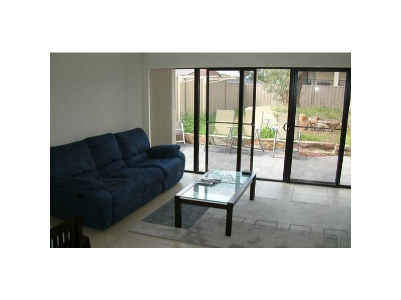 2/54 Osprey Drive, Illawong NSW 2234