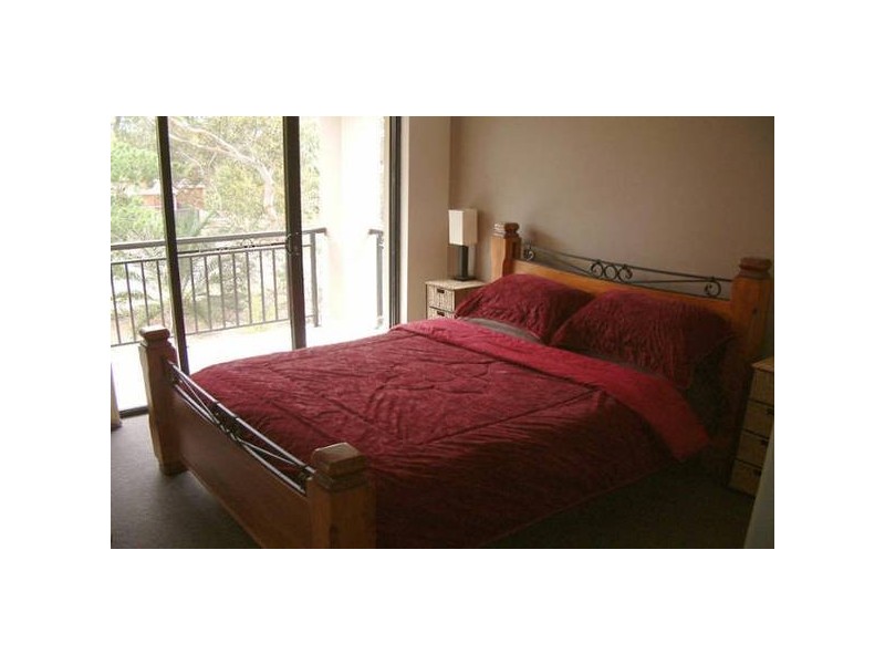 2/54 Osprey Drive, Illawong NSW 2234