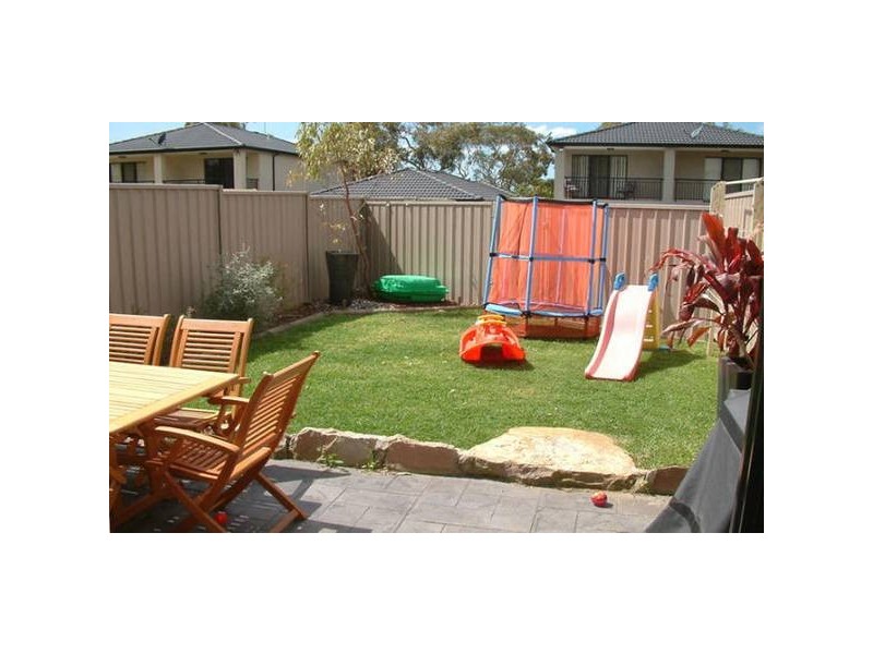 2/54 Osprey Drive, Illawong NSW 2234