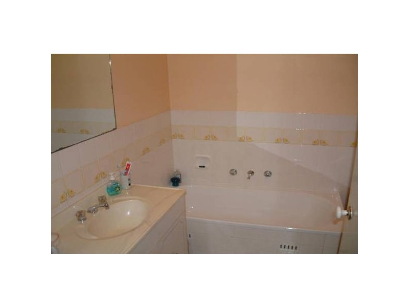 18/4 Railway Crescent, Jannali NSW 2226