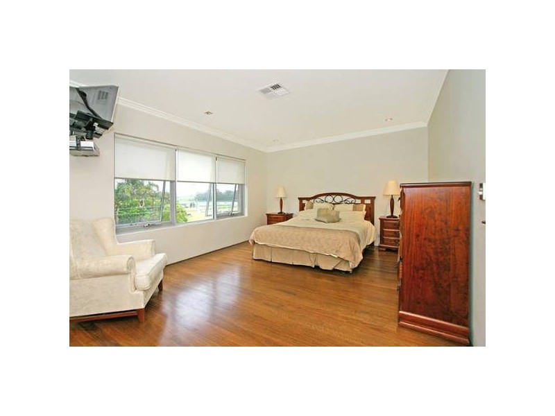 138 Holt Road, Taren Point NSW 2229