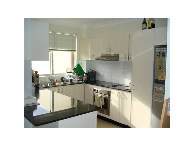 4/96-100 Railway Crescent, Jannali NSW 2226
