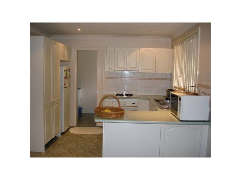 38B Toronto Parade, Sutherland NSW 2232
