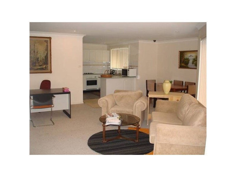 38B Toronto Parade, Sutherland NSW 2232