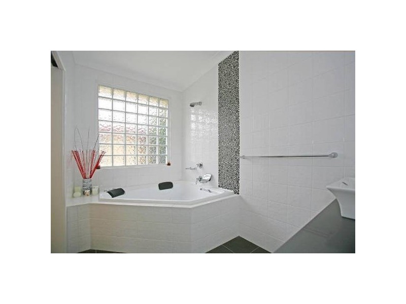 11 Fifth Avenue, Jannali NSW 2226