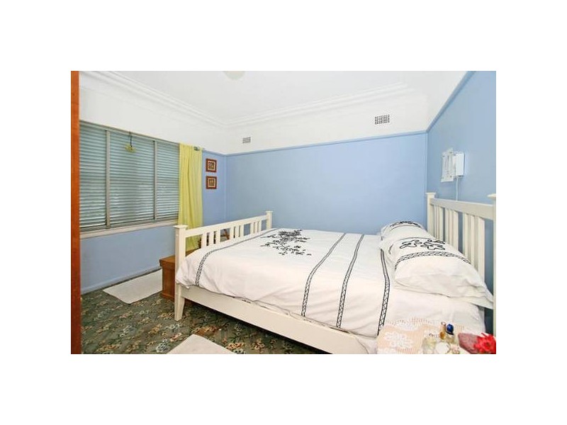 5 Taplan Street, Como NSW 2226