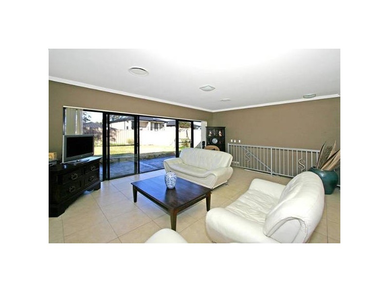 10/54 Osprey Drive, Illawong NSW 2234