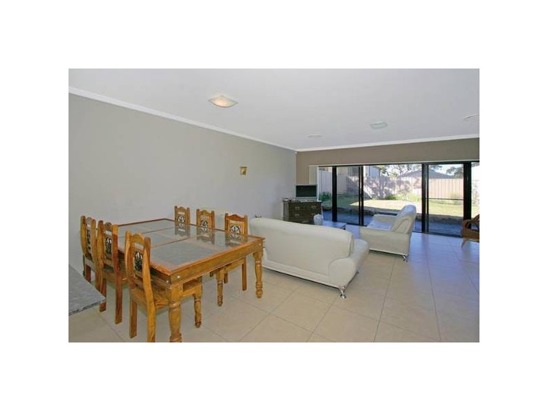 10/54 Osprey Drive, Illawong NSW 2234