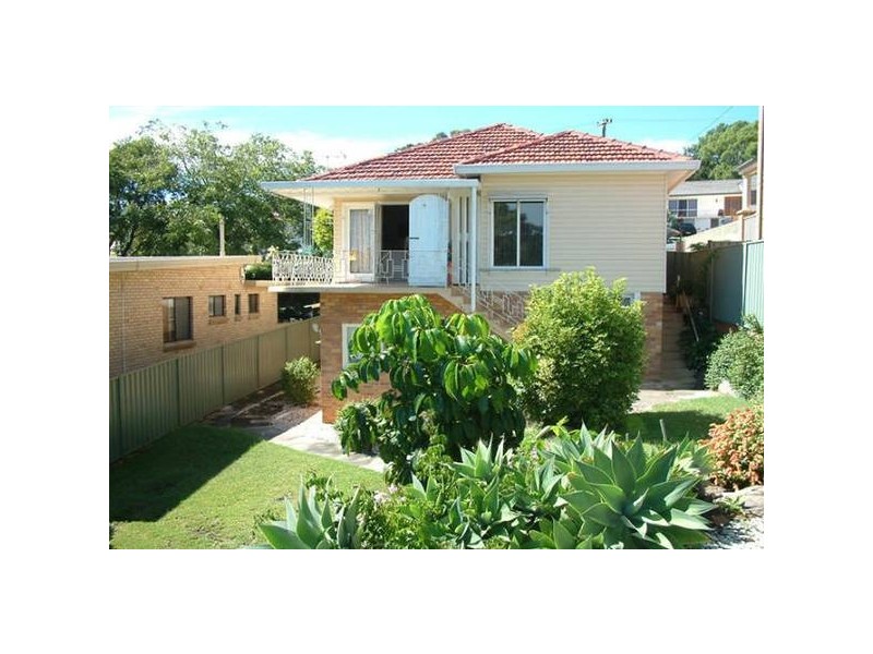 9 Warraba Street, Como NSW 2226