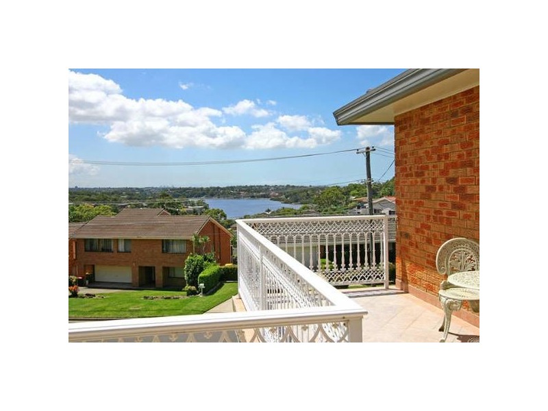 10 Struen Marie Street, Kareela NSW 2232