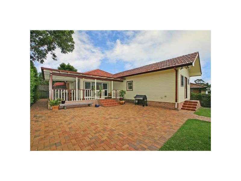 122 Wolger Street, Como NSW 2226