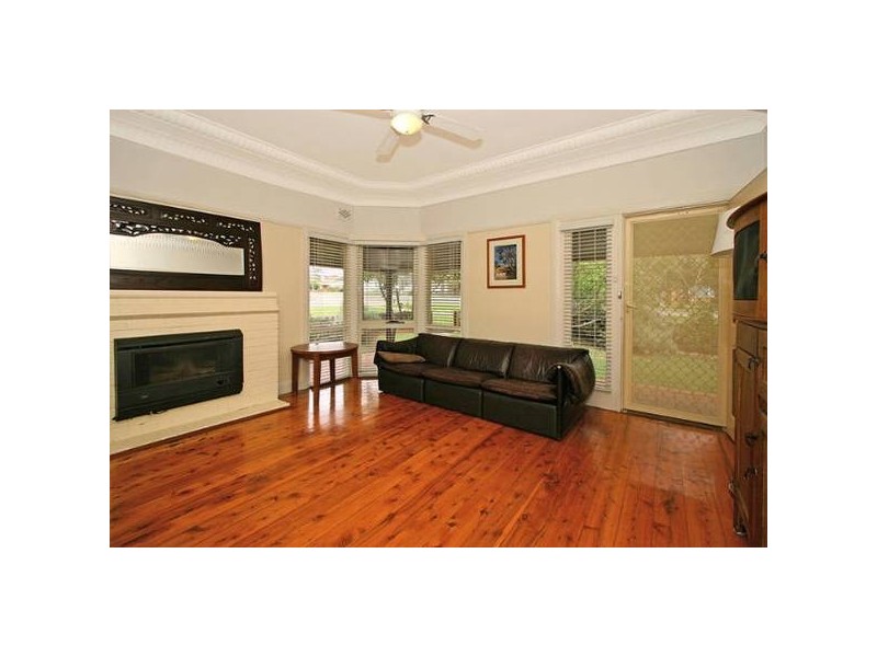 122 Wolger Street, Como NSW 2226
