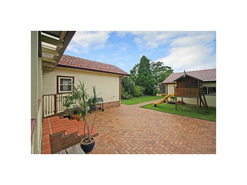 122 Wolger Street, Como NSW 2226