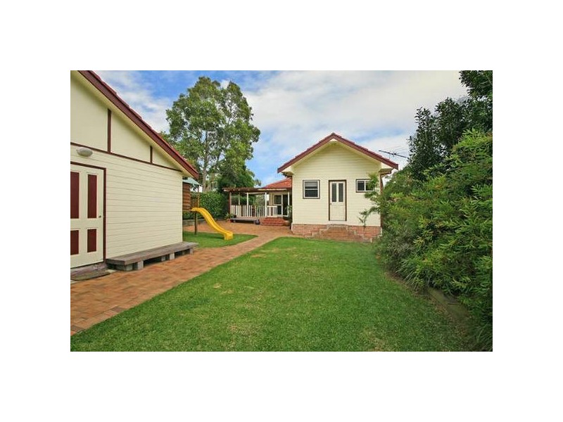 122 Wolger Street, Como NSW 2226