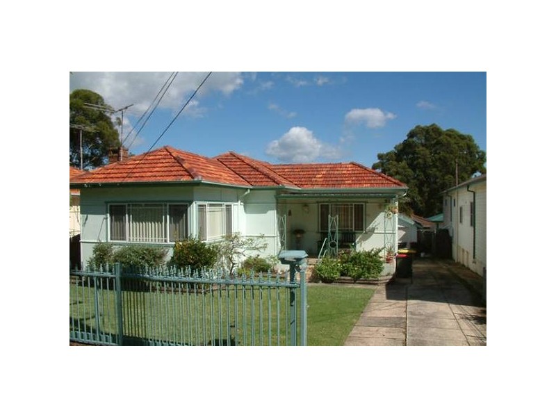 45 Auburn Street, Sutherland NSW 2232