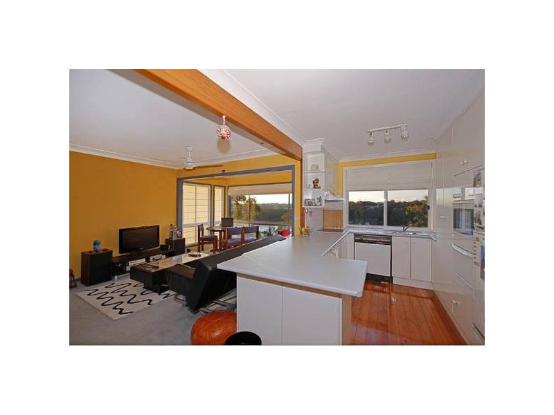 40 Central Avenue, Como NSW 2226