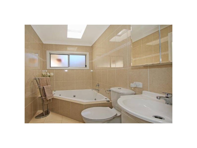 9 Kurrajong Street, Sutherland NSW 2232