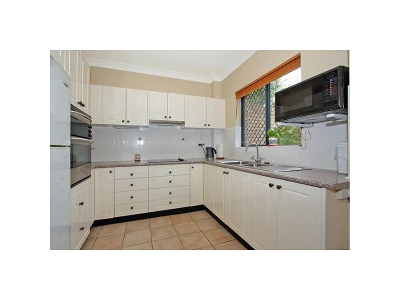 2/9-11 Cook Street, Sutherland NSW 2232