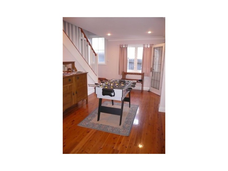 8 Inelgah Road, Como NSW 2226