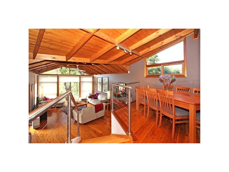 18 Upper Washington Drive, Bonnet Bay NSW 2226