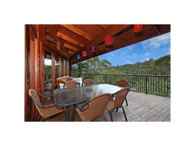 18 Upper Washington Drive, Bonnet Bay NSW 2226