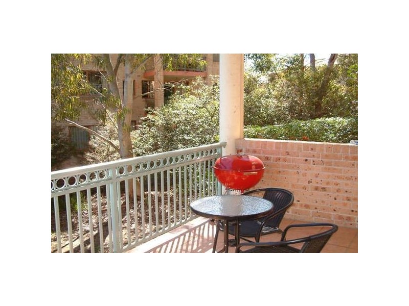 2/52 Linden Street, Sutherland NSW 2232