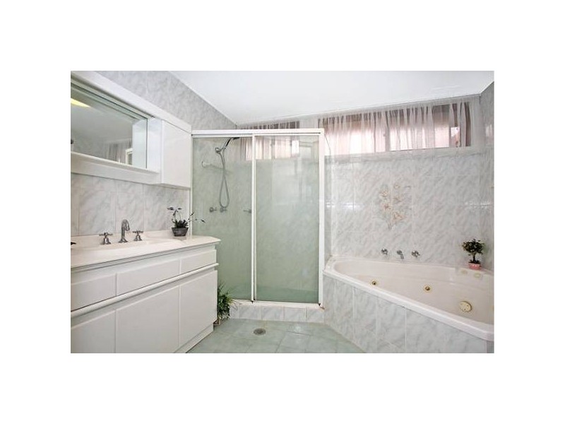 42 Upper Washington Drive, Bonnet Bay NSW 2226