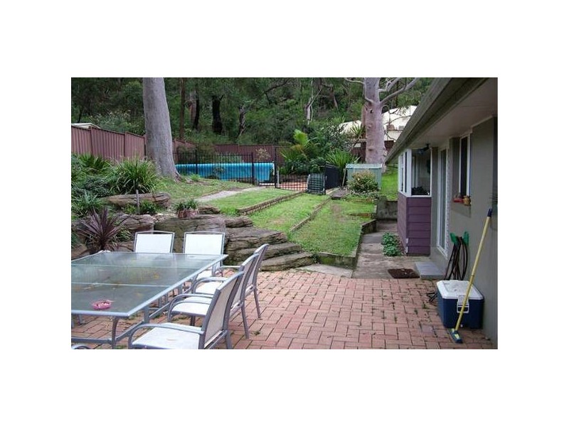 4 Warrangarree Drive, Woronora Heights NSW 2233