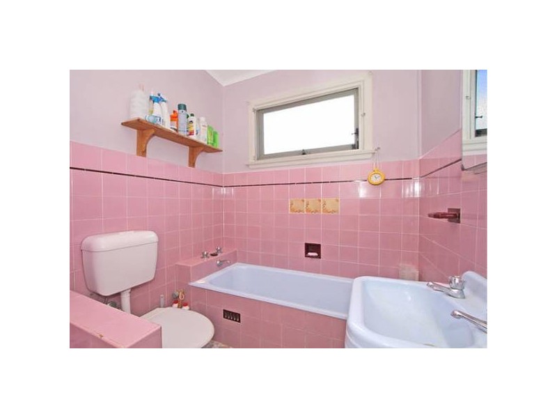 31 Acacia Road, Kirrawee NSW 2232