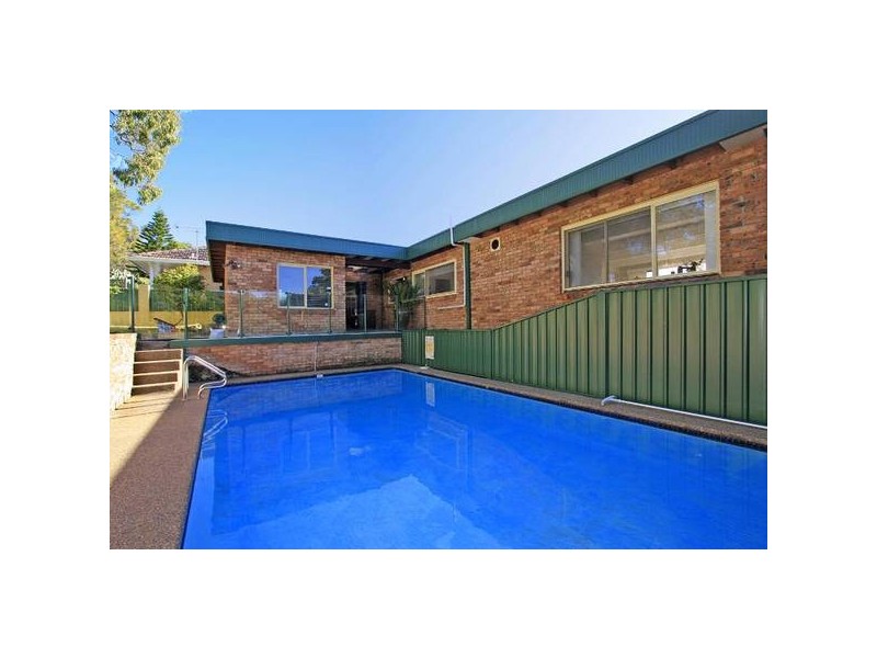 4 Struen Marie Street, Kareela NSW 2232