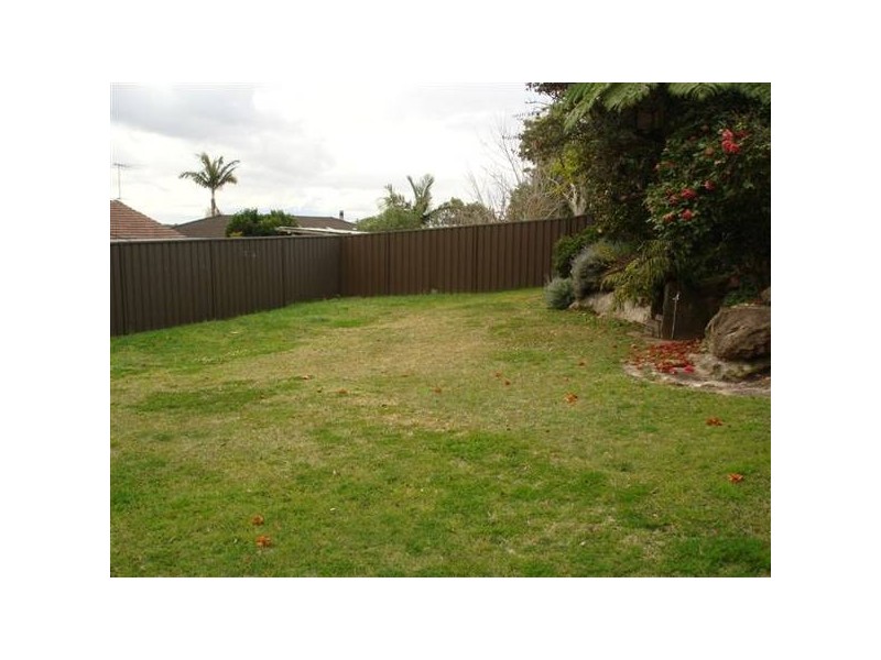 69 Eighth Avene, Loftus NSW 2232