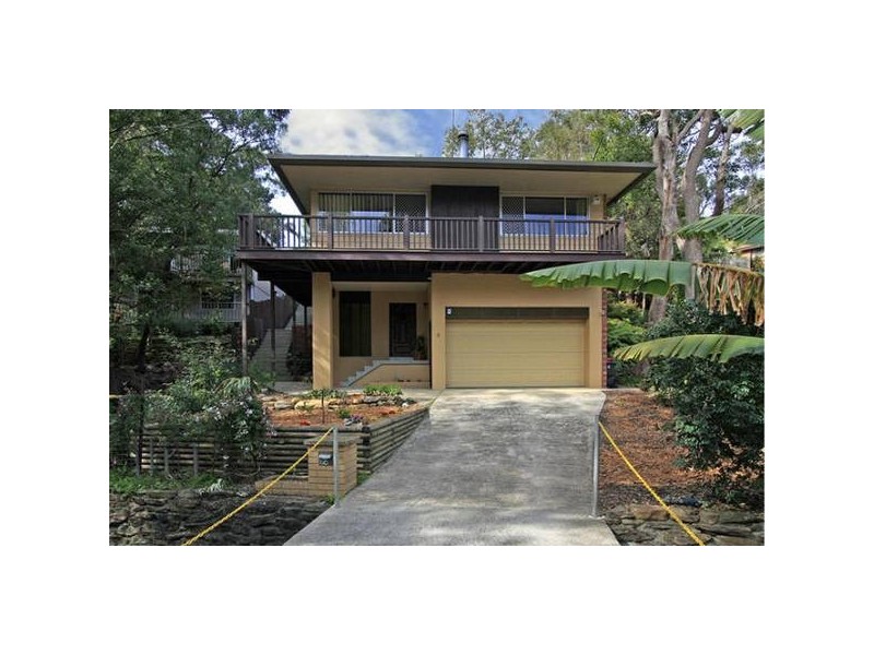 8 Tivoli Esplanade, Como NSW 2226