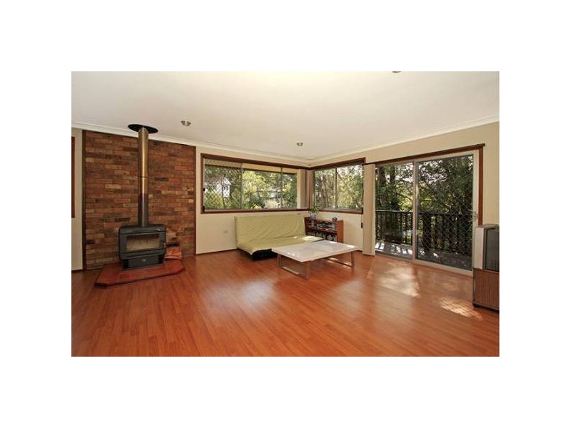 8 Tivoli Esplanade, Como NSW 2226