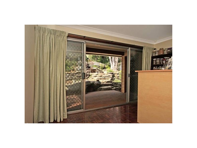 8 Tivoli Esplanade, Como NSW 2226