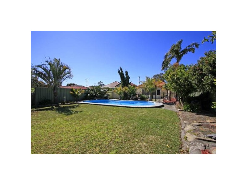 89 Wolger Street, Como NSW 2226