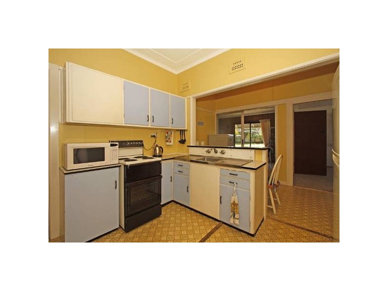 37 Loftus Avenue, Loftus NSW 2232