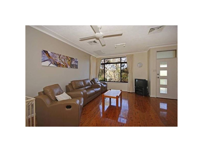 5 Loretta Avenue, Como NSW 2226