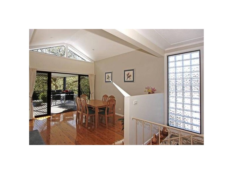 5 Loretta Avenue, Como NSW 2226