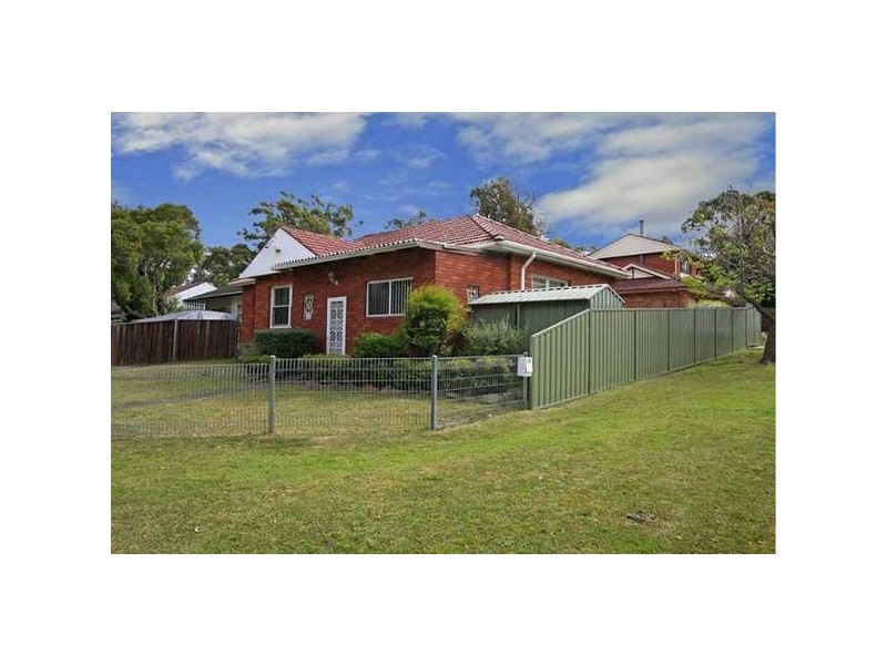 39 Loftus Ave, Loftus NSW 2232