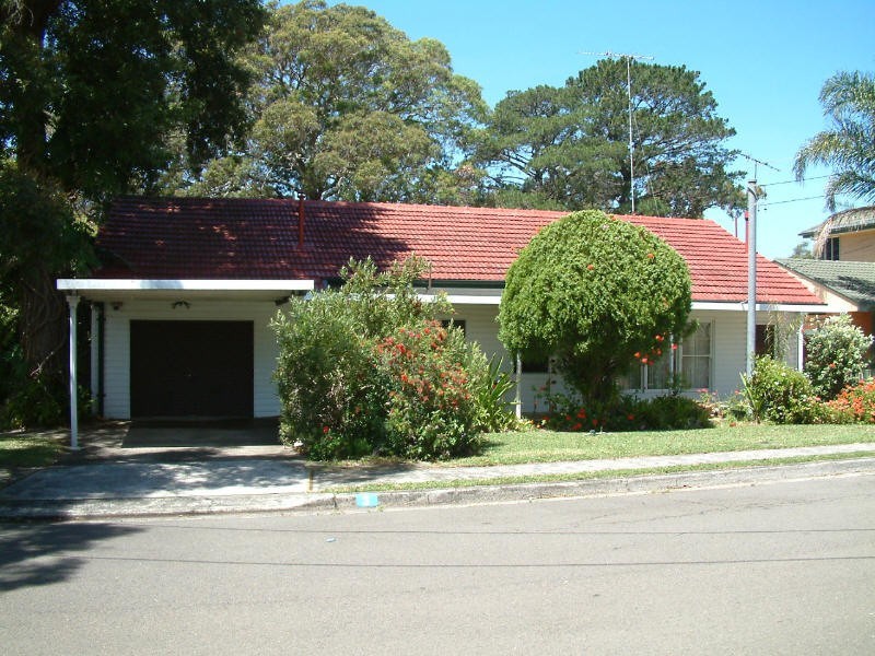 3 Best Crescent, Kirrawee NSW 2232