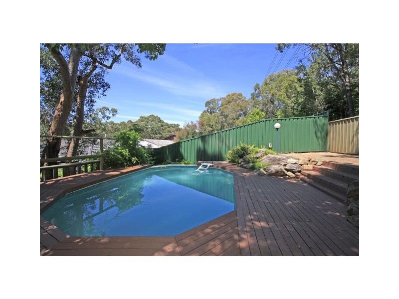 42 Upper Washington Dr, Bonnet Bay NSW 2226