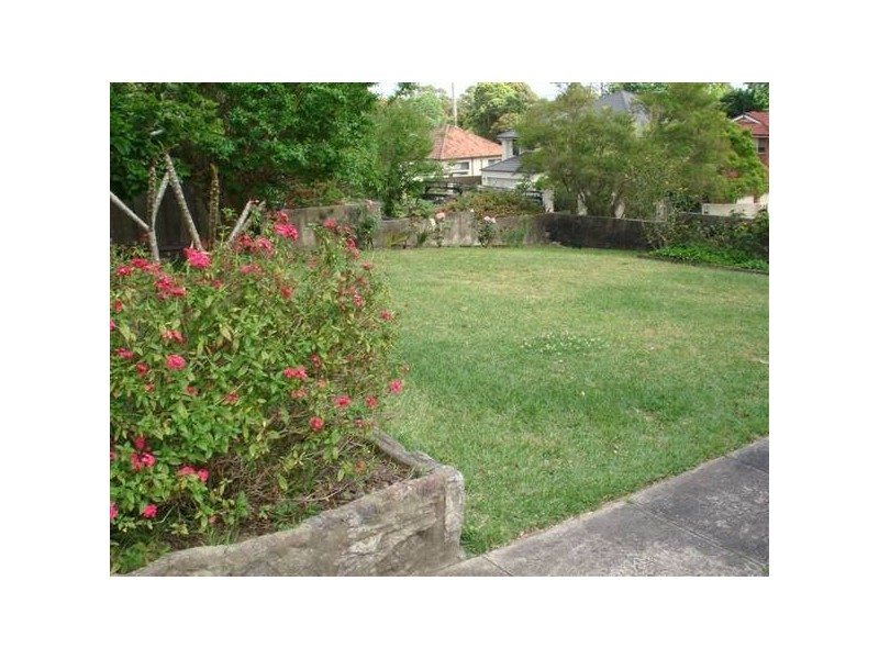 22 Wollun Street, Como NSW 2226