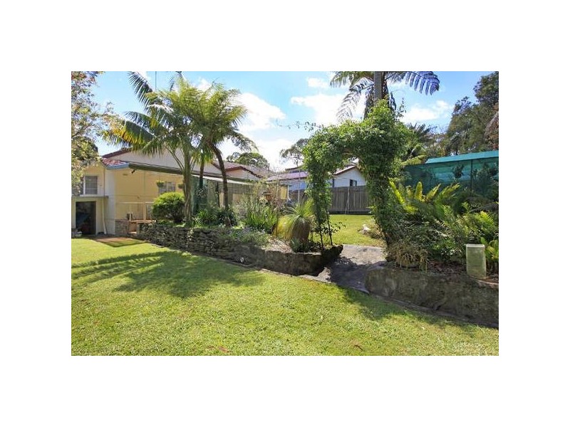 8 Pindari Avenue, Loftus NSW 2232