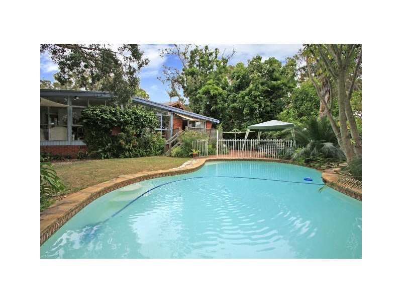1-3 Georges River Crescent (Corner of Ward Crescent), Oyster Bay NSW 2225