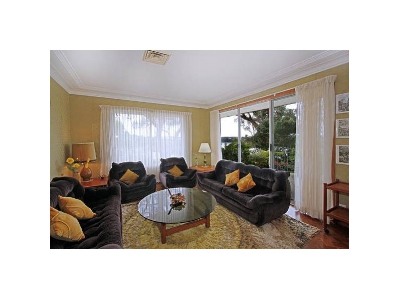 6 Tiranna Place, Oyster Bay NSW 2225