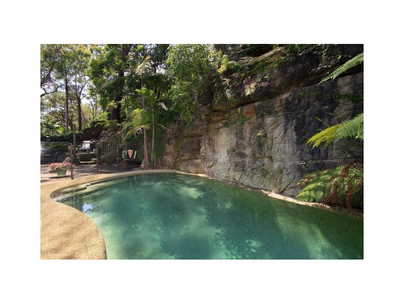 17 Glenhaven Pl, Oyster Bay NSW 2225